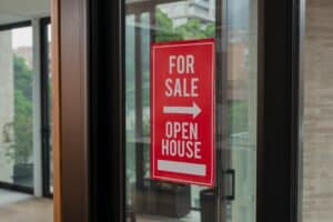 Read more about the article Overcoming Challenges to Achieve a Quick House Sale